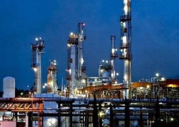 ¿Qué pasaría si el barril de petróleo vuelve a 120 dólares?: este es el impacto real en tu bolsillo