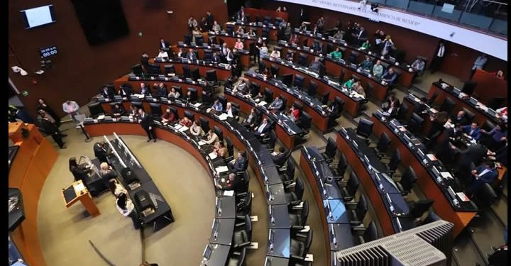 Senado aprueba en lo general y particular plan B electoral de Sheinbaum; pasa a San Lázaro