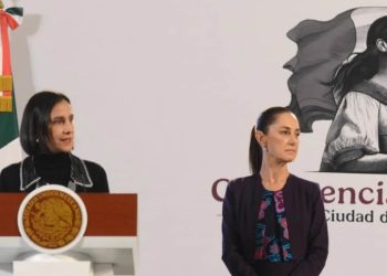 El petróleo superó los 100 dólares por barril y Sheinbaum busca acuerdo con gasolineros