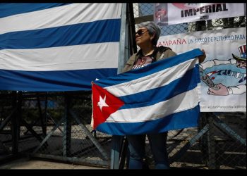 Cientos responden a convocatoria de ‘La Jornada’ a recaudar fondos para la isla
