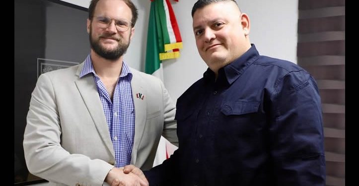 Encuentro del encargado de despacho de la CEPC con el Cónsul Honorario de Francia en Hermosillo