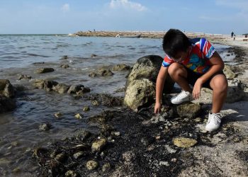 El campo petrolero donde se originó el derrame en el Golfo de México tiene vertidos constantes desde marzo de 2023