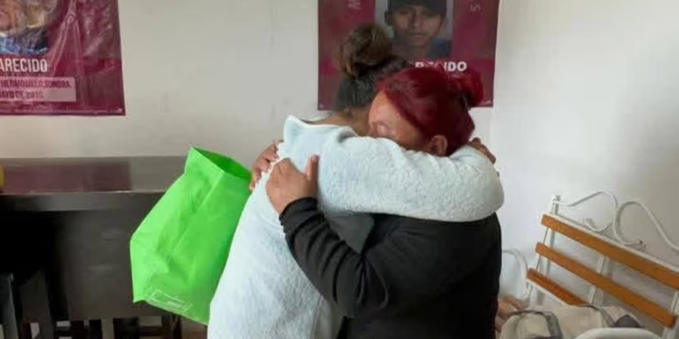Localizan con vida a Wendy Castro tras casi 4 años desaparecida; Madres Buscadoras logran reencuentro en Sonora