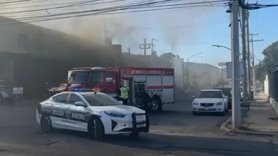Una Mujer Resultó Lesionada tras Incendio en Comercios en el Centro de Hermosillo