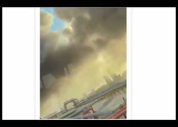 Irán bombardeó una refinería de la mayor petrolera del mundo en Arabia Saudita