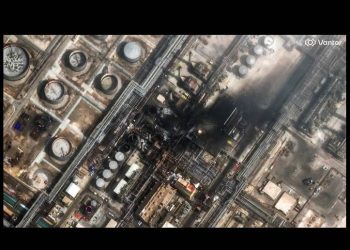 Irán bombardea infraestructuras de Arabia Saudí y Qatar y abre un frente directo con los países del Golfo