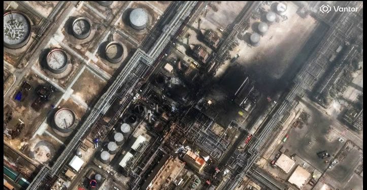 Irán bombardea infraestructuras de Arabia Saudí y Qatar y abre un frente directo con los países del Golfo