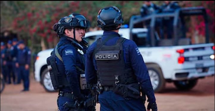 Adolescente arma balacera en preparatoria de Michoacán y mata a dos maestras