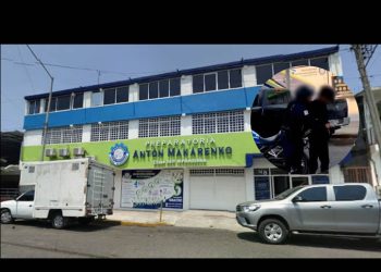 Con fusil y ropa negra: así presumió el adolescente en redes el arma con la que mató a dos maestras en preparatoria de Michoacán