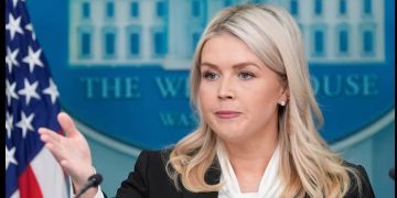 La Casa Blanca asegura que España “se ha mostrado de acuerdo en cooperar con Estados Unidos” y Moncloa lo desmiente