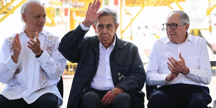 Pemex anuncia creación de la “Comisión Consultiva del Petróleo”; será presidida por Cuauhtémoc Cárdenas