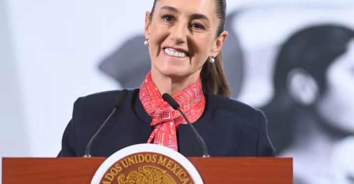 Sheinbaum promulga reforma para reducir jornada laboral a 40 horas
