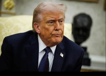 Trump asegura que sería un “gran honor” para él “tomar Cuba”