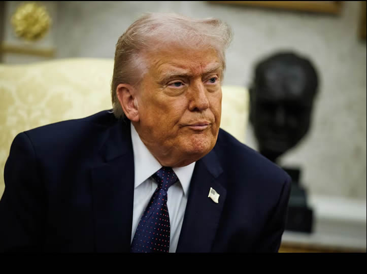 Trump asegura que sería un “gran honor” para él “tomar Cuba”