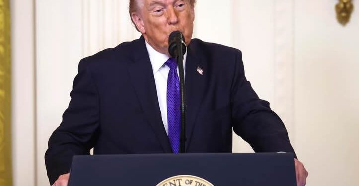 Trump menciona que el ataque contra Irán podría durar más de cinco semanas