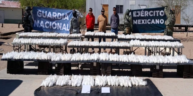 Aseguran más de media tonelada de metanfetamina, detienen a tres en retén militar de San Luis Río Colorado