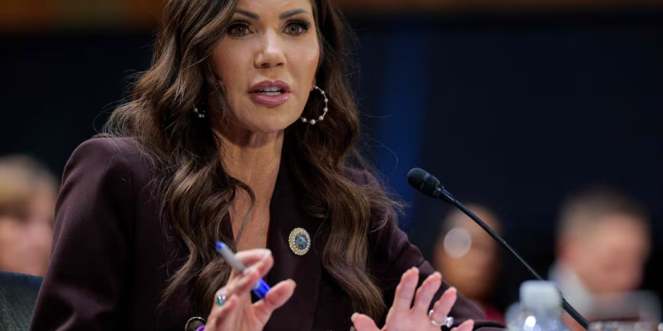 Trump reemplaza a Kristi Noem al frente del Departamento de Seguridad Nacional; llega Markwayne Mullin