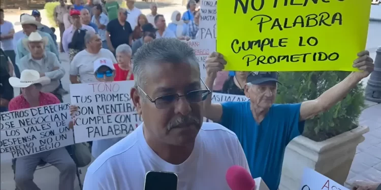 Jubilados y Pensionados del Ayuntamiento retoman protestas en Hermosillo
