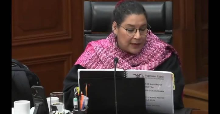 Critican a Lenia Batres por votar en contra de que el IMSS otorgue prótesis a menores con discapacidad