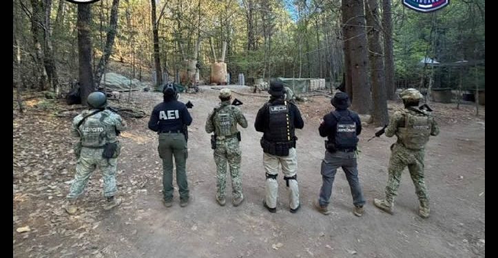 Agentes de la CIA muertos en Chihuahua portaban uniformes de la policía estatal