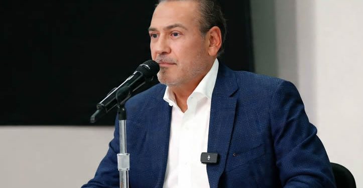 El Senado aprueba licencia a Manlio Fabio Beltrones; asume suplente Iván Jaimes