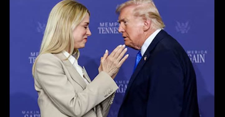 Donald Trump destituyó a Pam Bondi como fiscal general de los Estados Unidos