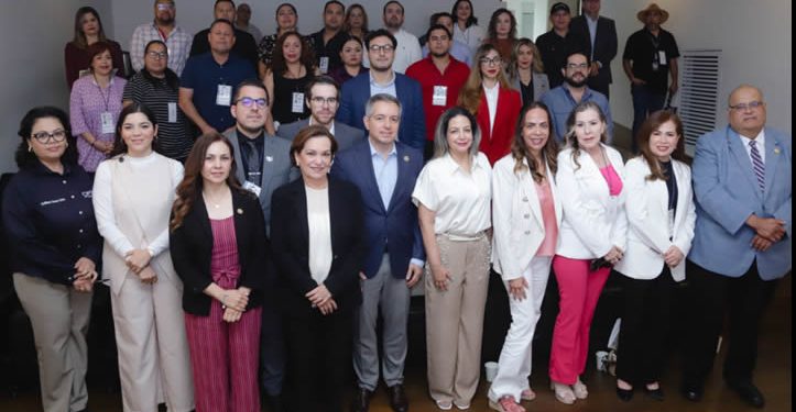 Congreso de Sonora sostiene diálogo sobre reforma en materia de acoso y hostigamiento sexual en el sector público