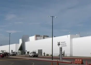 Vuelo Proveniente de Corea del Sur Aterriza de Emergencia en Hermosillo; Esto Sabemos