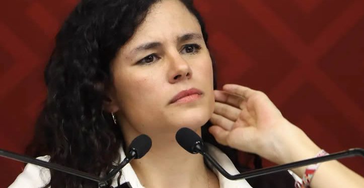 Luisa María Alcalde descarta renuncia a Morena y acusa campaña de rumores desde la oposición