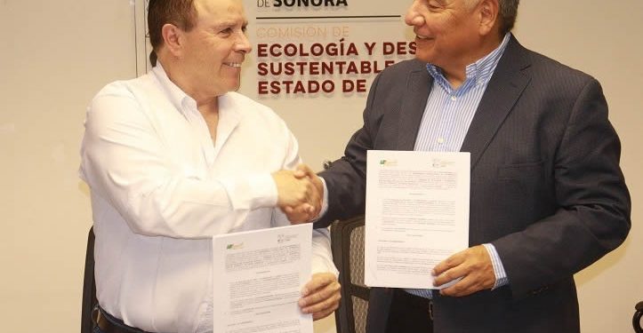 Signan convenio CEDES y la UTH que beneficia a estudiantes para realización de sus estadías profesionales