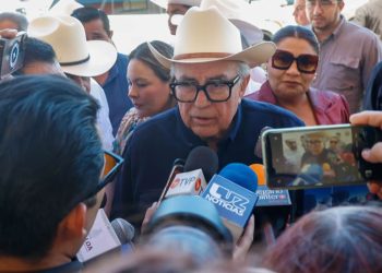 “Si no hay nada, no hay nada qué temer”: Sheinbaum a Rocha; se actuará como si fuera gobernador de la oposición