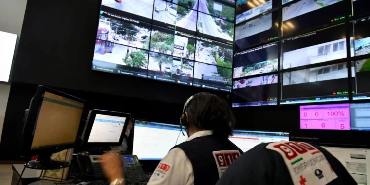 Descartan amenazas de tiroteo vía 911 en escuelas de Sonora