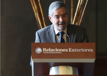 Juan Ramón de la Fuente pide licencia para dejar titularidad de la SRE