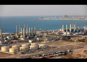 Emiratos Árabes anuncia su retirada de la OPEP en un duro golpe para el cártel del petróleo