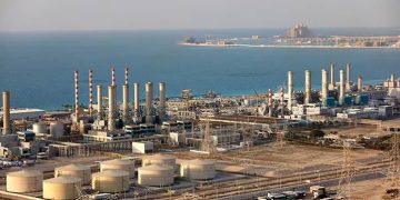 Emiratos Árabes anuncia su retirada de la OPEP en un duro golpe para el cártel del petróleo