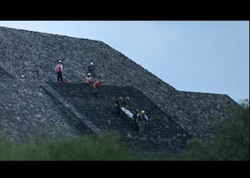 Entregan cuerpo de turista canadiense asesinada en Teotihuacán y familia del agresor también reclama sus restos