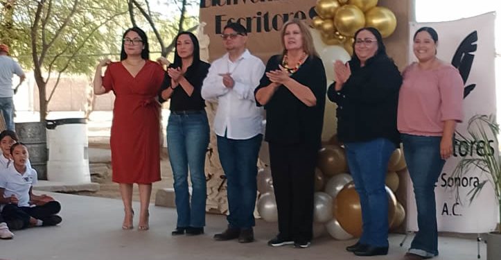Escritores llevan literatura a secundaria del norte de Hermosillo