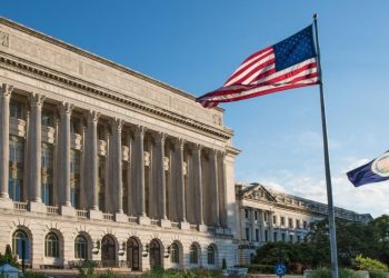 USDA niega sesgo político en cierre de la frontera al ganado mexicano por gusano barrenador