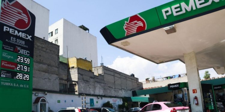 Pemex considera extracción de litio