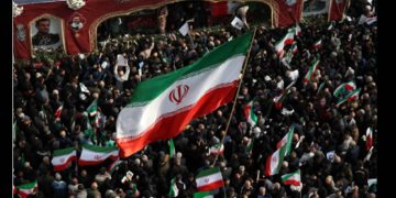 Irán califica de ‘inútil’ y ‘estúpido’ ultimátum de Trump y amenaza de ataques ‘devastadores’