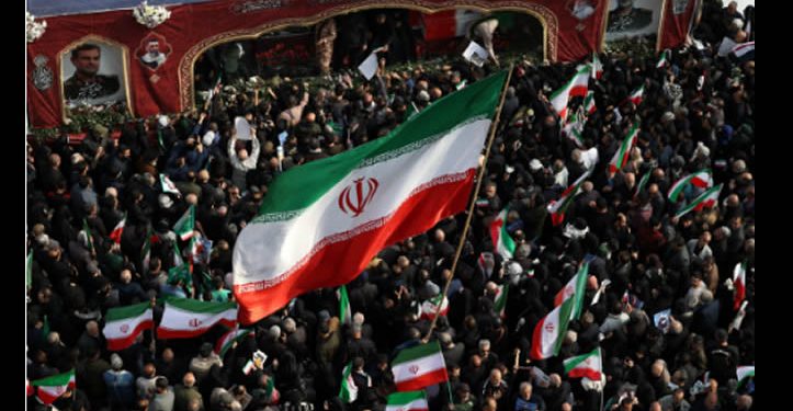 Irán califica de ‘inútil’ y ‘estúpido’ ultimátum de Trump y amenaza de ataques ‘devastadores’