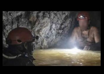 Con el agua a la cintura tras 13 días bajo tierra: así fue el rescate de uno de los mineros en Santa Fe