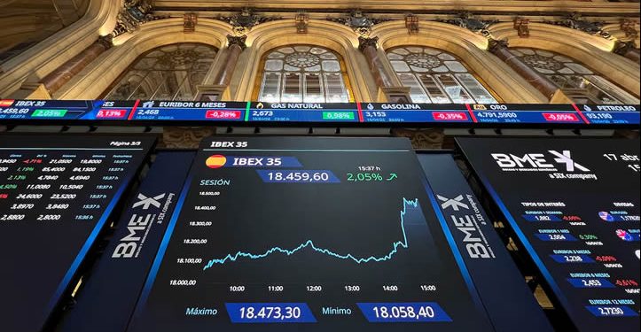 El petróleo se desploma y la Bolsa recupera los niveles previos a la guerra