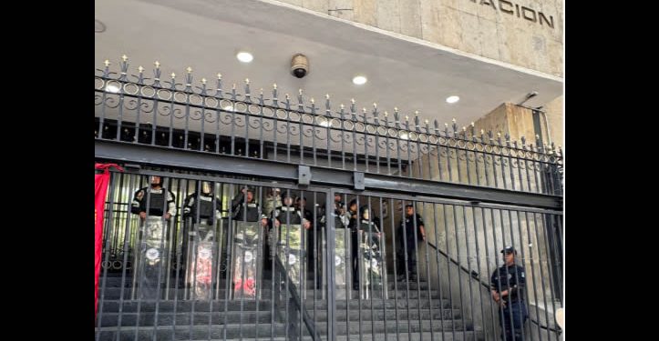 Productores agrícolas denuncian restricciones en mesa de diálogo con la Secretaría de Gobernación