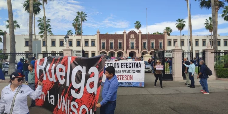 Sindicatos de la Universidad de Sonora amagan con estallar huelga; exigen aumento salarial