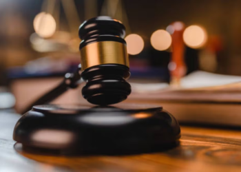Continúa audiencia contra exfuncionarios de Sonora; están acusados de extorsión y delincuencia organizada