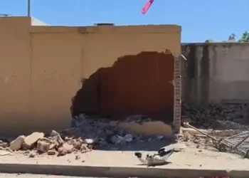 Menor de Edad Detenido Luego de Chocar una Camioneta Contra una Vivienda en Hermosillo