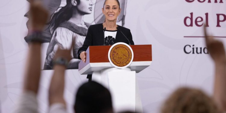 Sheinbaum reacciona a recorte de la SEP al ciclo escolar 2025-2026; “no hay calendario definido”, dice