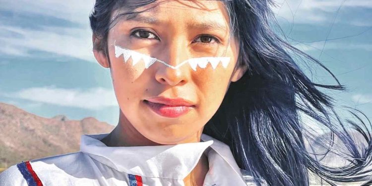 La tribu Comcaac de Sonora llega a Tarifa con una ceremonia ancestral