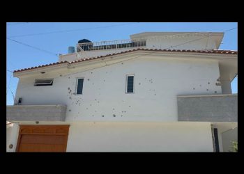 Balean un inmueble de Rubén Rocha Moya en Culiacán